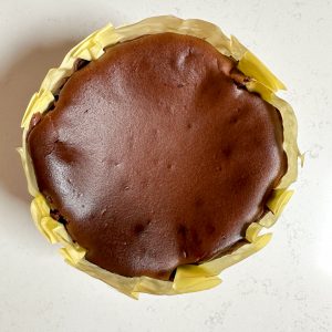چیزکیک سن سباستین شکلاتی